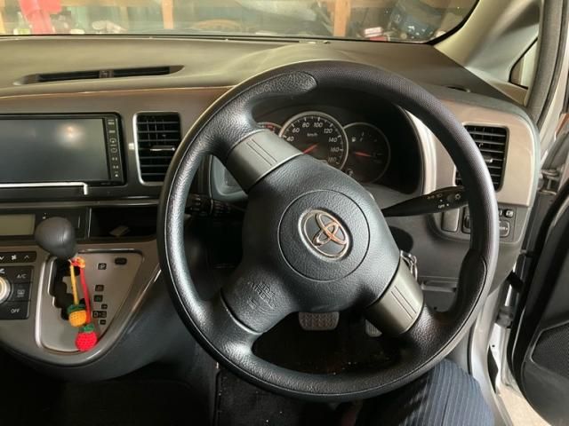 TOYOTA WISH 2008
