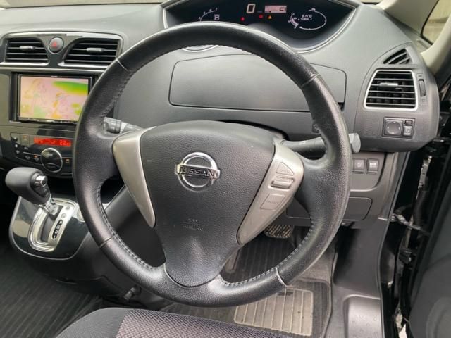 NISSAN SERENA  S-HYBRID 2013