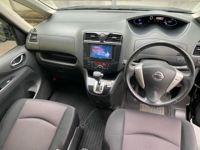 NISSAN SERENA  S-HYBRID 2013