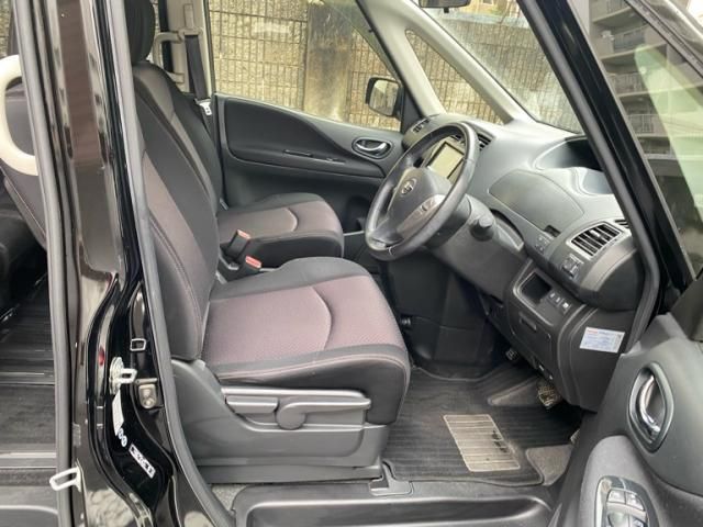 NISSAN SERENA  S-HYBRID 2013