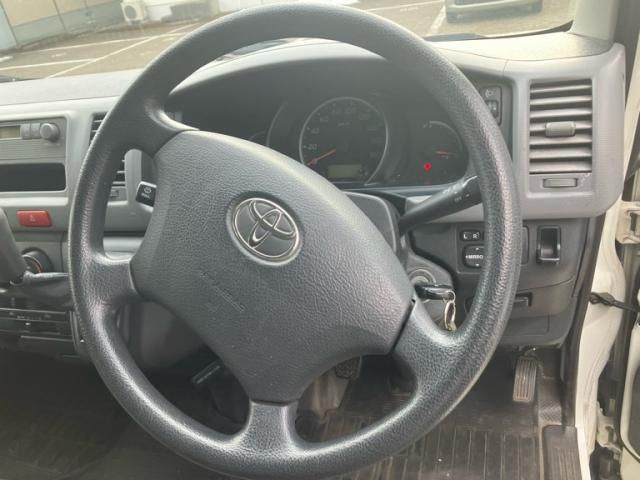 TOYOTA HIACE van 4WD 2012