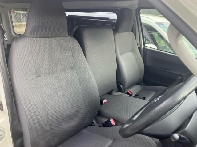 TOYOTA HIACE van 4WD 2012