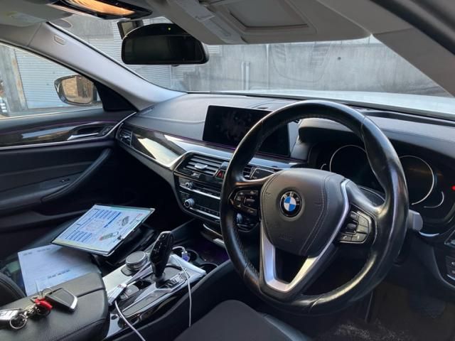 BMW BMW 5series sedan 2019