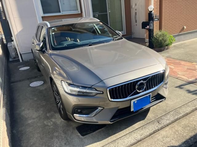 VOLVO VOLVO V60 2021