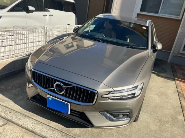 VOLVO VOLVO V60 2021