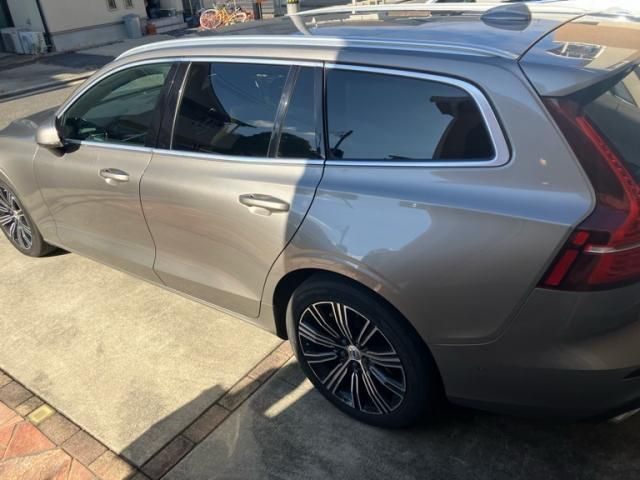 VOLVO VOLVO V60 2021