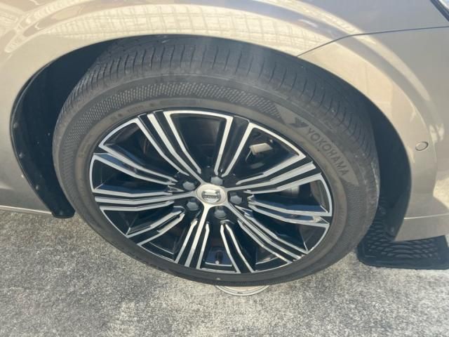 VOLVO VOLVO V60 2021