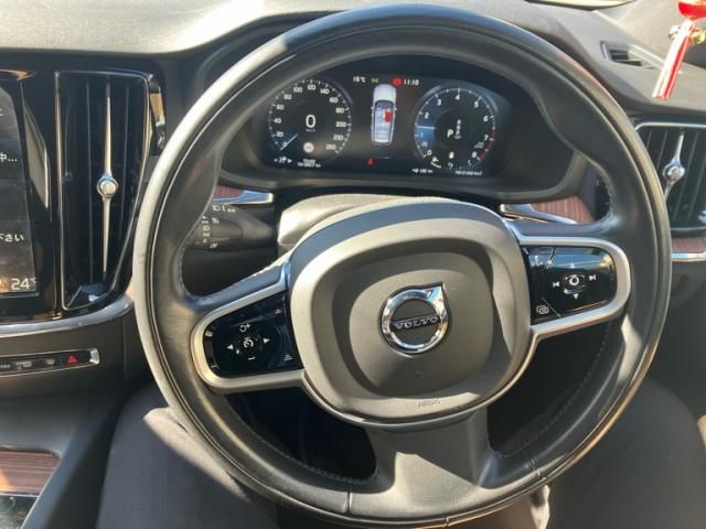 VOLVO VOLVO V60 2021