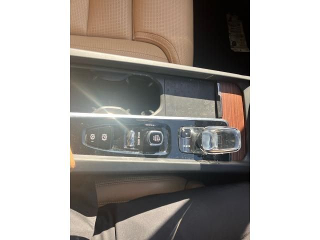 VOLVO VOLVO V60 2021