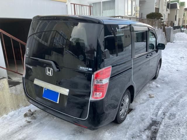 HONDA STEPWAGON 4WD 2010