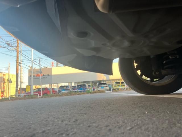 TOYOTA PRIUS Alpha 2011