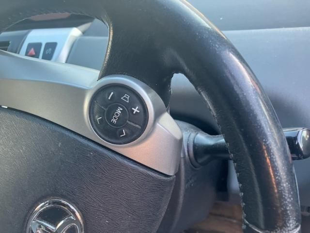 TOYOTA PRIUS Alpha 2011