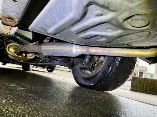 TOYOTA VOXY HYBRID 2015