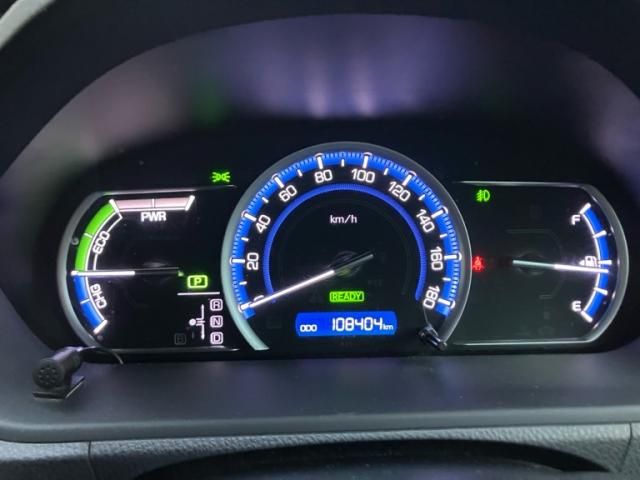 TOYOTA VOXY HYBRID 2015