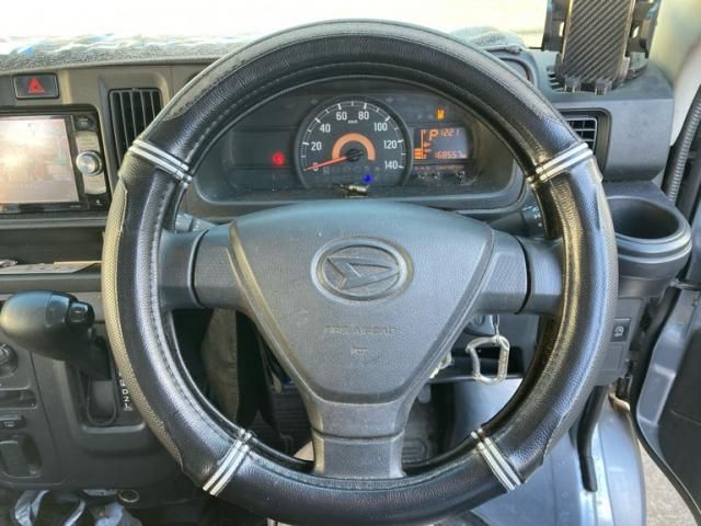 DAIHATSU HIJET CARGO 2017