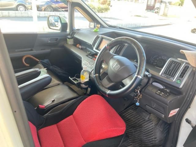 HONDA STEPWAGON 2010