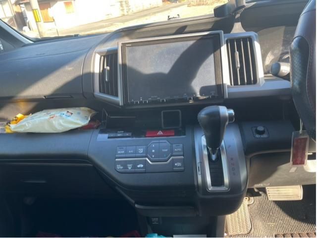 HONDA STEPWAGON SPADA 2013