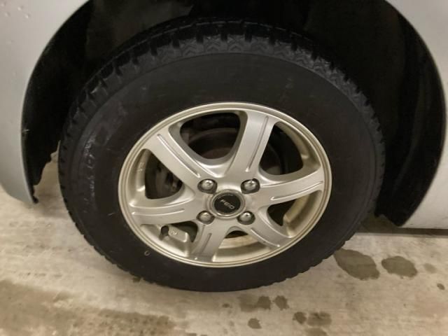 DAIHATSU MIRA 4WD 2011