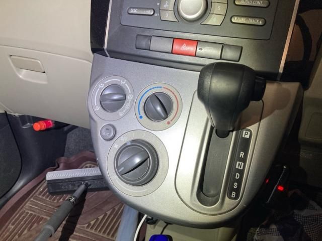 DAIHATSU MIRA 4WD 2011