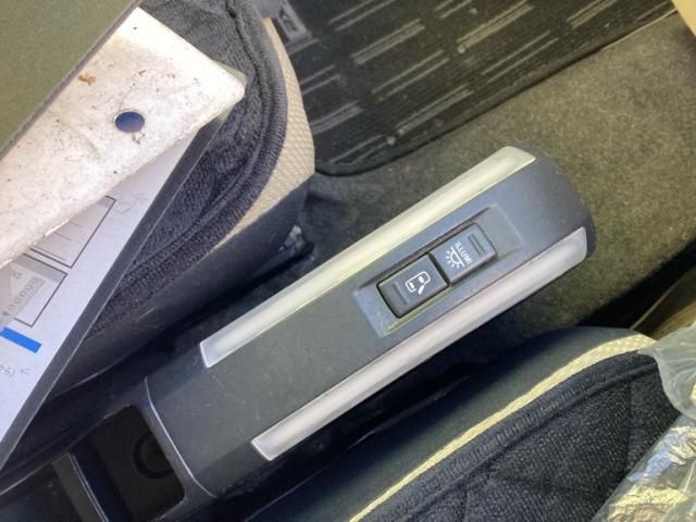 DAIHATSU TANTO Exe 4WD 2010