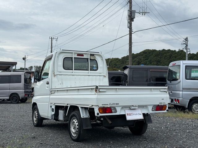NISSAN NT100 CLIPPER 2011