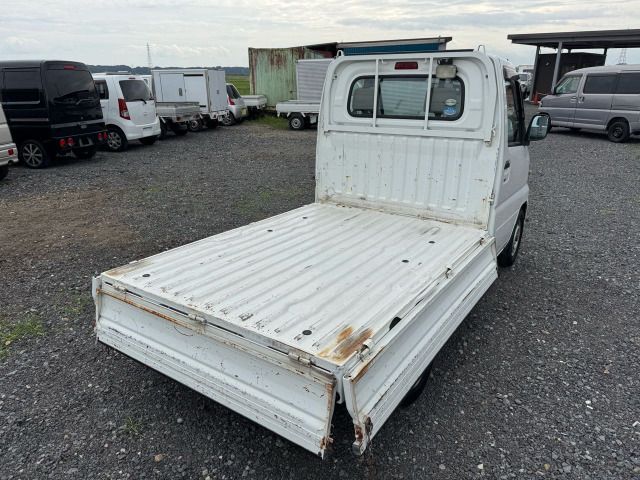 NISSAN NT100 CLIPPER 2011