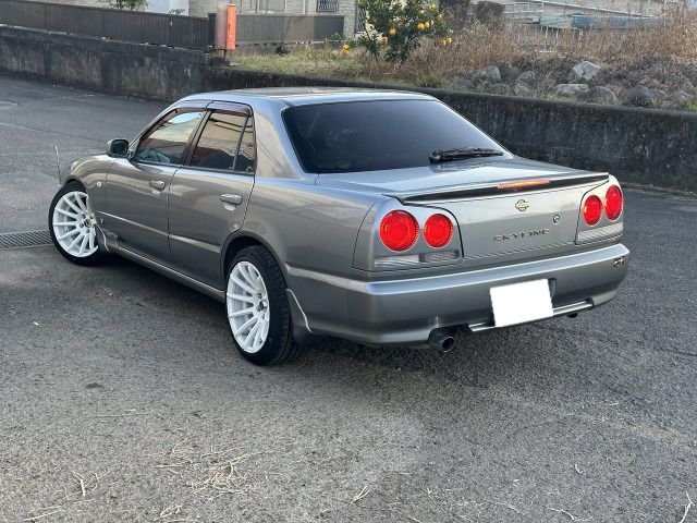 NISSAN SKYLINE 2001