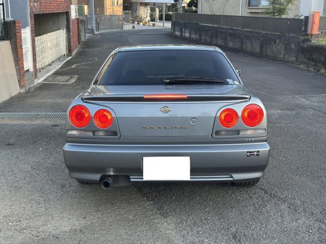 NISSAN SKYLINE 2001