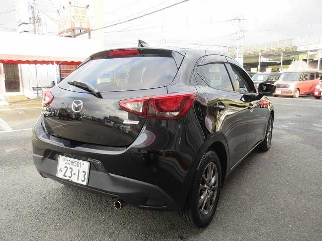 MAZDA DEMIO 2017