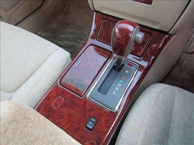 TOYOTA CROWN sedan 2002