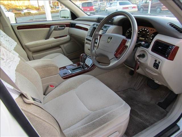 TOYOTA CROWN sedan 2002