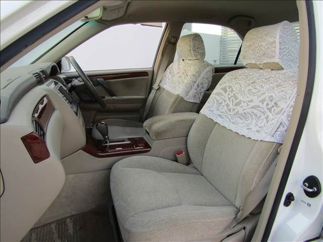 TOYOTA CROWN sedan 2002