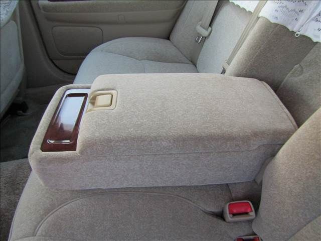 TOYOTA CROWN sedan 2002