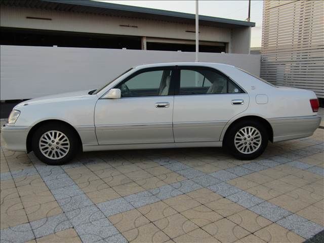 TOYOTA CROWN sedan 2002