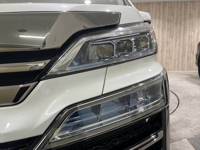 TOYOTA VELLFIRE  HYBRID 4WD 2018