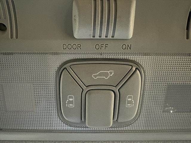 TOYOTA ESTIMA HYBRID 4WD 2013