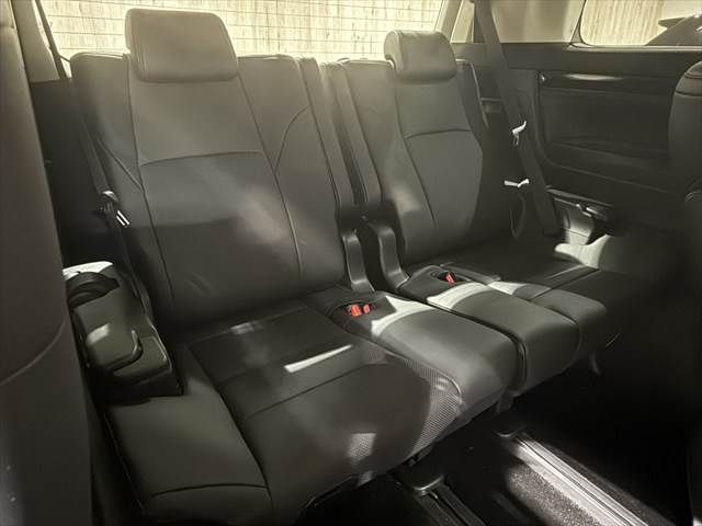 TOYOTA ALPHARD hybrid 4WD 2019