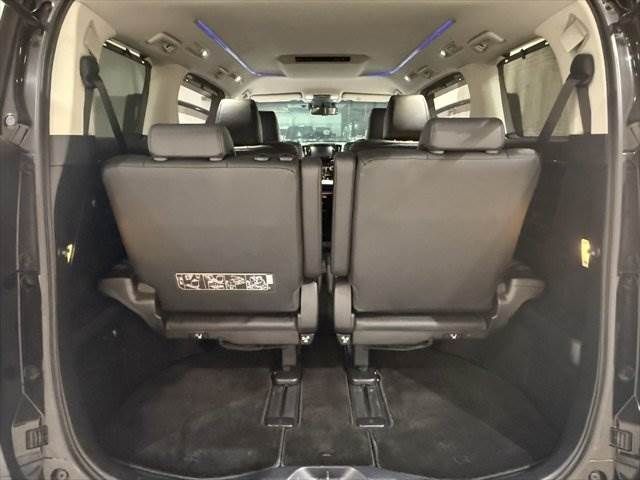 TOYOTA ALPHARD hybrid 4WD 2019