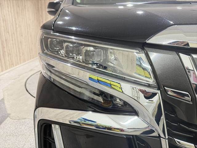 TOYOTA ALPHARD hybrid 4WD 2019