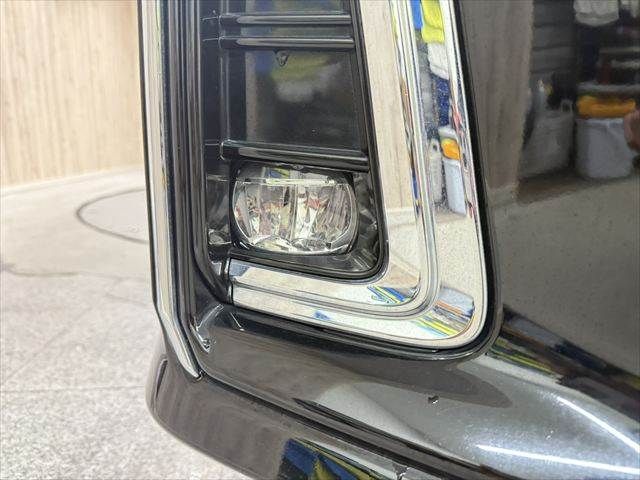 TOYOTA ALPHARD hybrid 4WD 2019