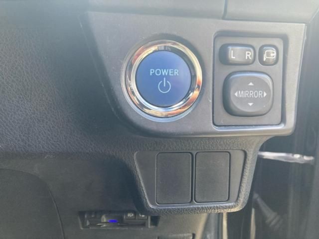 TOYOTA COROLLA FIELDER HYBRID 2015