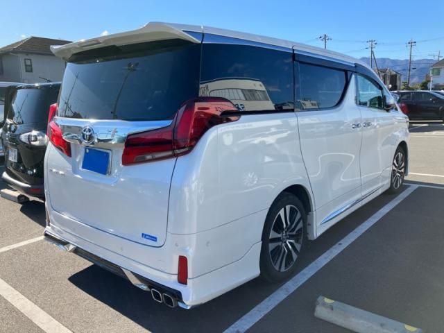 TOYOTA ALPHARD 2021