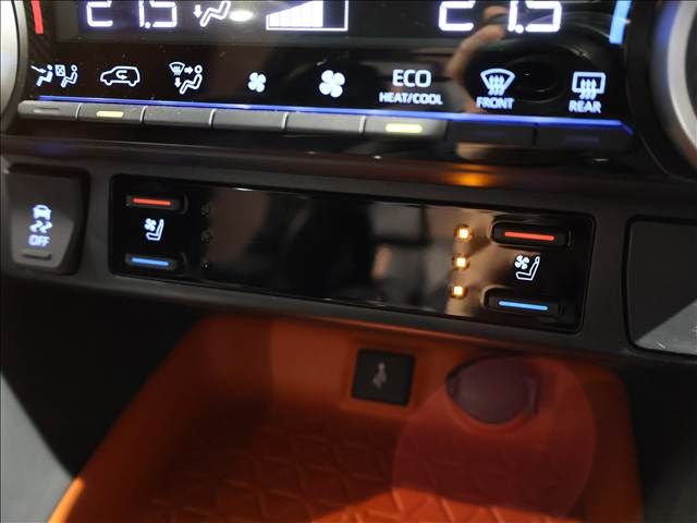 TOYOTA RAV4 HYBRID 4WD 2022