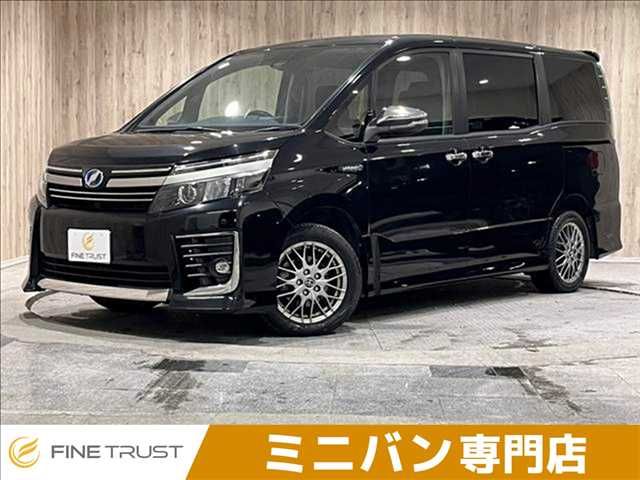 TOYOTA VOXY HYBRID 2017