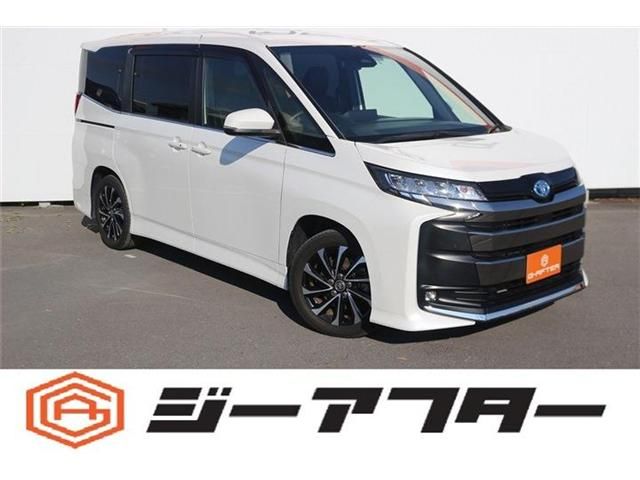 TOYOTA NOAH HYBRID 2022