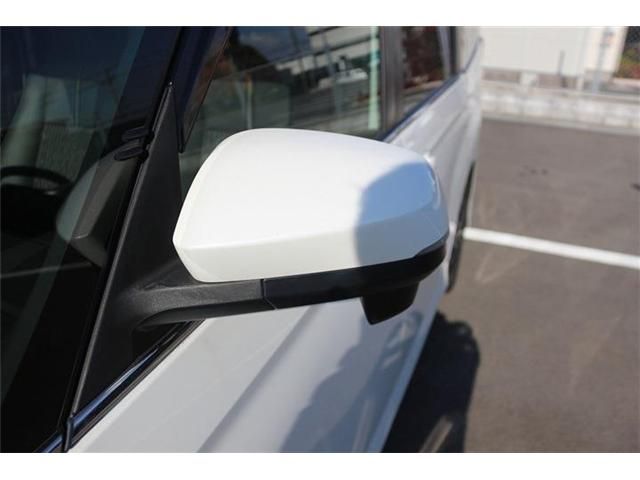 TOYOTA NOAH HYBRID 2022