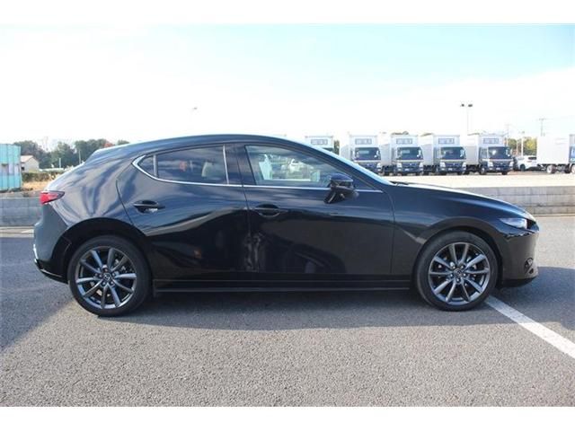 MAZDA MAZDA3 FASTBACK 2023