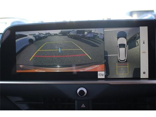 TOYOTA CROWN ESTATE 4WD 2025