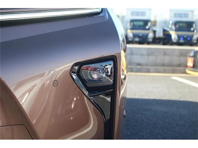 TOYOTA CROWN ESTATE 4WD 2025