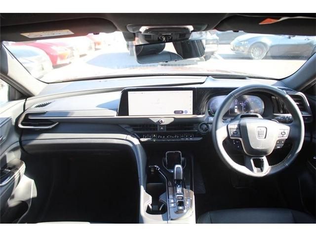 TOYOTA CROWN ESTATE 4WD 2025